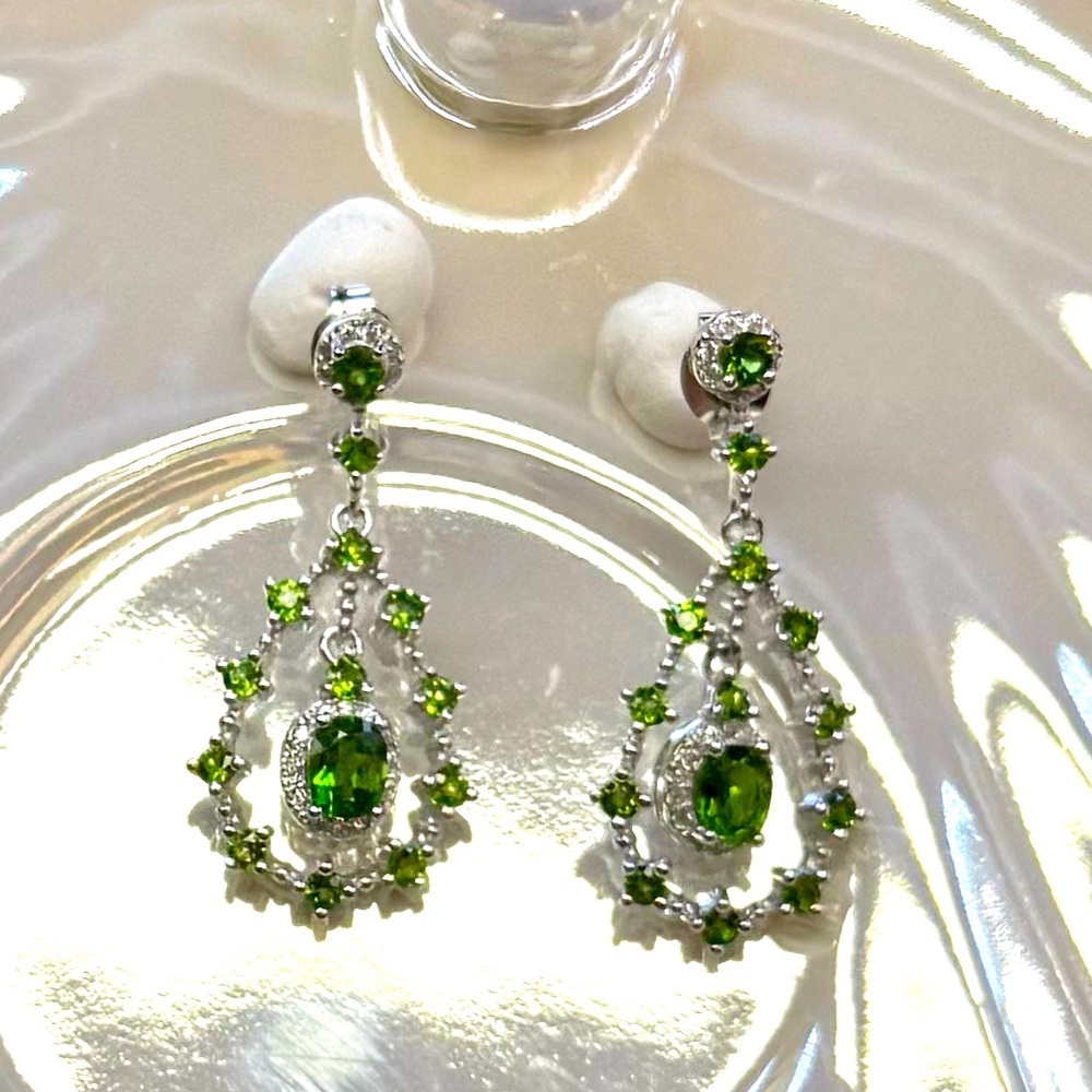 ED1 2.1CTNatural Imperial Diopside TEARDROP DAINTY DANGLING Earrings RhodiumS925